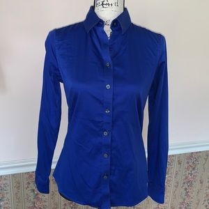 BANANA REPUBLIC royal blue button down non-iron fitted blouse 4
